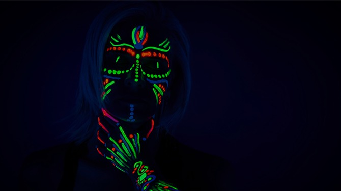Makers Gooische Vrouwen gebruiken per ongeluk glow in the dark-filter