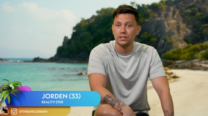 Influencer verklapt moeilijkste moment op onbewoond eiland: ‘Poepen zonder telefoon’