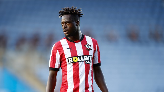 Sulemana hoopt voor winterstop te ontdekken of hij onder contract staat bij Ajax
