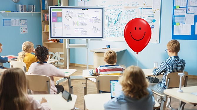 Nieuwe invalkracht groep 6 basisschool De Regenboog is rode ballon met lachend gezichtje erop