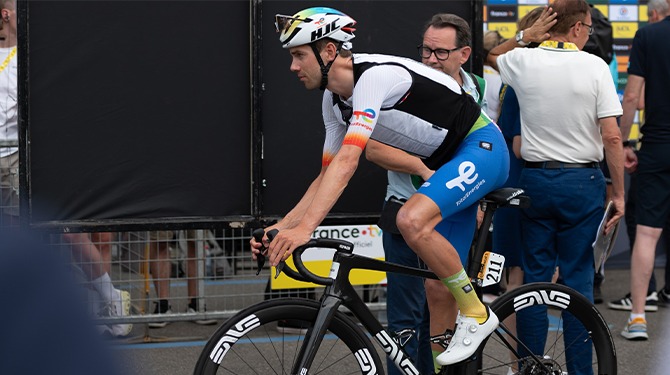 Meevaller voor TotalEnergies: Franse junkie heeft 11 racefietsen in de aanbieding