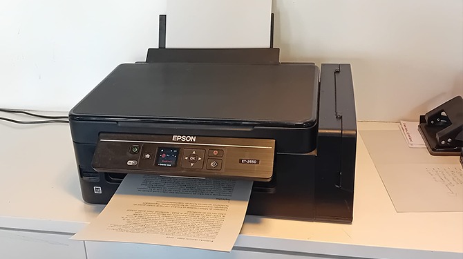 Cadeautje: printer drukt document dat je 14 jaar geleden verstuurde eindelijk af