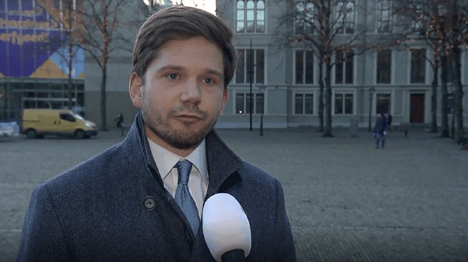 Gideon van Meijeren van plan 200 uur werkstraf in 1 week te vervullen door 3 baantjes tegelijk te doen
