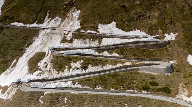 Wielerliefhebbers kijken uit naar het iconische schrappen van de Stelvio in etappe 16