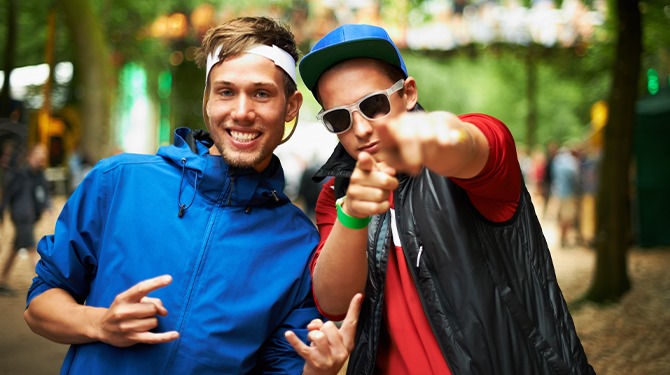 Koert en zijn maten gaan dit weekend weer lekker aan de Ozempic om keihard af te vallen