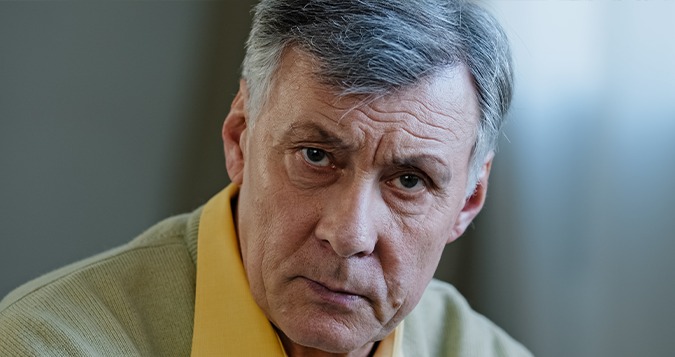 Man die vindt dat zwarte mensen nooit Fries kunnen worden ook boos dat buitenlanders zich niet willen aanpassen