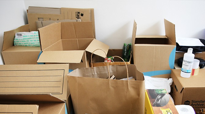 Nieuwe zijderoute ontdekt tussen distributiecentrum AliExpress en woonkamer Anja