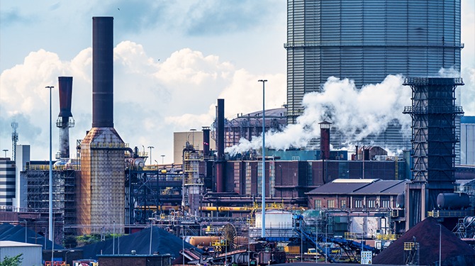 Tata Steel in identiteitscrisis na verduurzamingseis: ‘Wie zijn wij zonder kankerverwekkende uitstoot?’