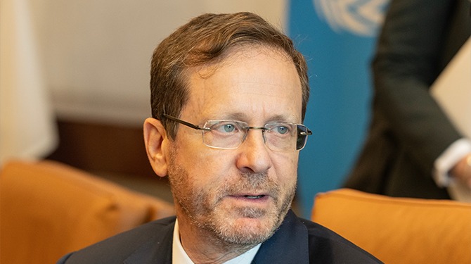 Herzog ‘staat ervoor open’ om Ambassadeur van de Vrijheid te worden op 5 mei