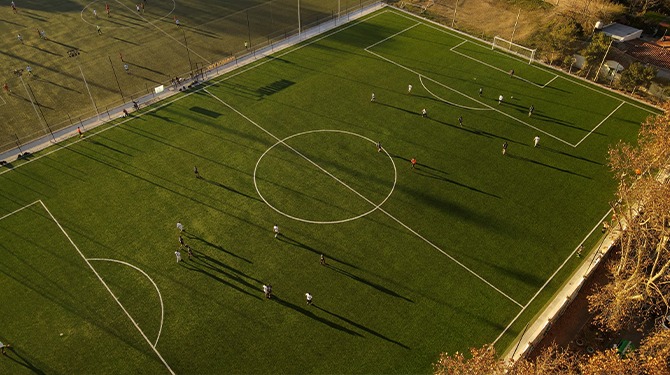 Dorp krijgt voetbalveld ter grootte van 1 voetbalveld
