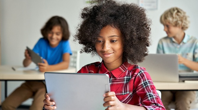 ‘Begrijpend scrollen' nieuw schoolvak voor groep 6, 7 en 8