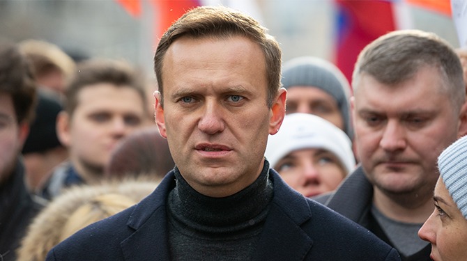Navalny niet van plan zich te laten intimideren door de dood