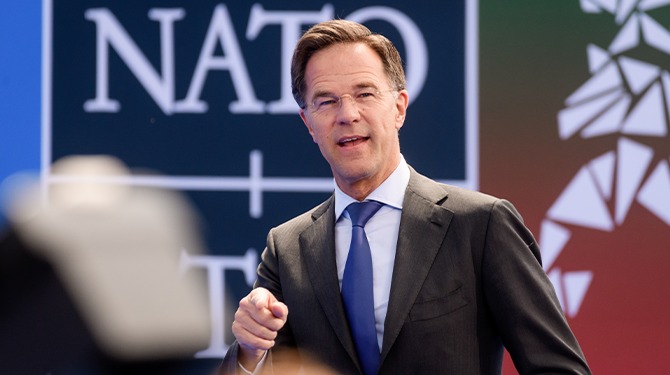 Rutte mogelijk nieuwe topman NAVO, Nederland ligt nog dwars