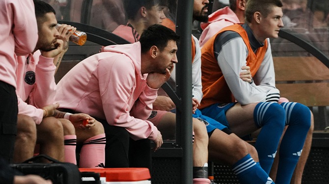 Boze fans Hongkong: ‘Wij komen hier om Messi te zien wandelen’
