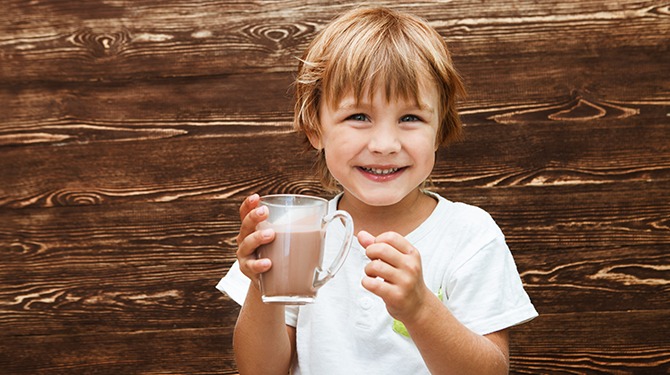 Chocomelk gaat niét in prijs omhoog: is de chocolobby in Nederland te machtig?