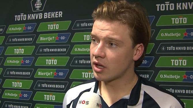 Jongen moest voor ontgroening studentenvereniging 2 keer scoren tegen Ajax