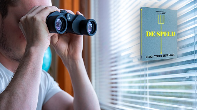 Man wil jaaroverzicht De Speld alleen kopen als zijn buurman met andere mening hem niet heeft