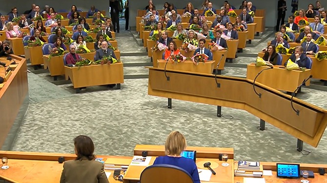 Nieuw Kamerlid denkt wel even een motie te kunnen indienen