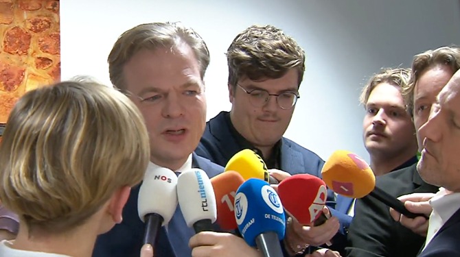 Omtzigt blij dat hij weer iets heeft om over te twijfelen