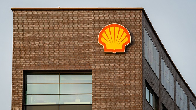 Shell schrapt 200 banen duurzaamheid om plaats te maken voor afzwaaiende politici