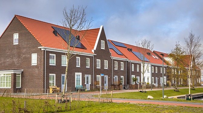 Huizenprijzen weer iets gestegen, maar niet getreurd: het tekort is ook opgelopen