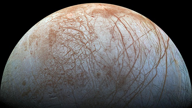 James Webb-telescoop vindt ‘essentieel onderdeel van leven’ op maan Jupiter: gezelligheid