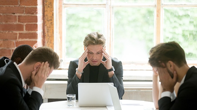 Medewerkers bedrijf krijgen uitnodiging voor gezamenlijke paniekaanval morgen om 14:20