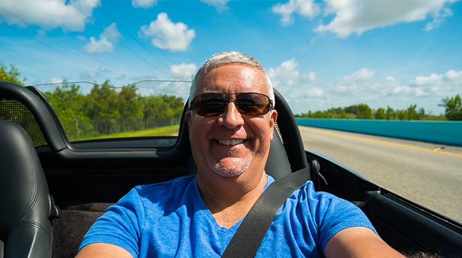 52-jarige man die klaagt over midlifecrisis weet nog niet dat hij maar 56 jaar oud wordt