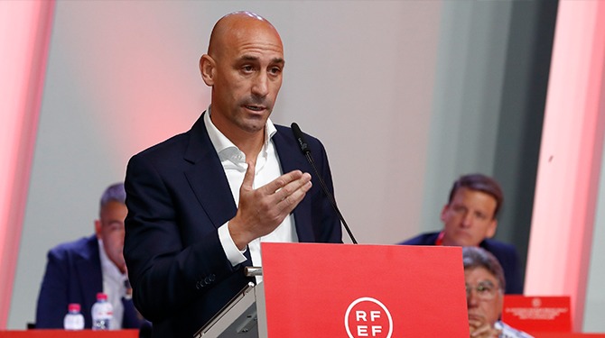 Rubiales blij dat hij eer aan zichzelf heeft weten te houden