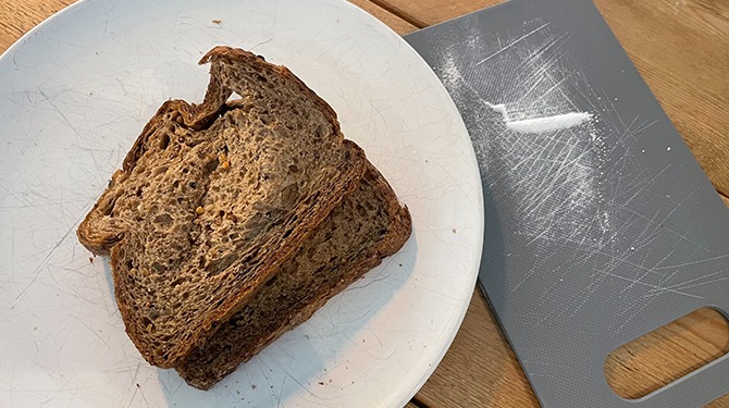 Sinds Ferdinand niet meer dagelijks brood eet en coke snuift is zijn anxiety afgenomen