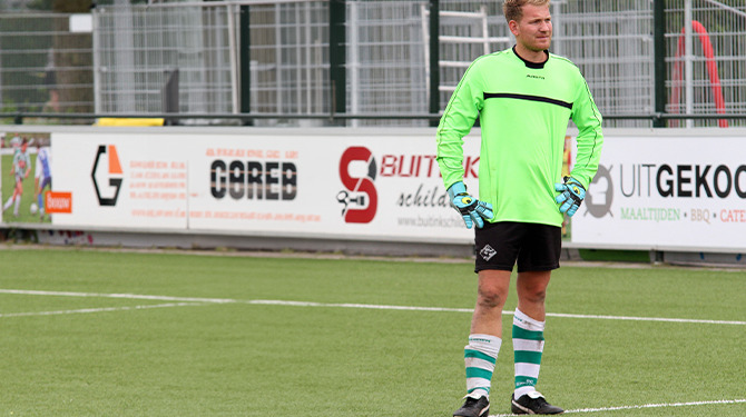 Kelderklasse-keeper Jeffrey begint 4 kilo te licht aan nieuwe seizoen