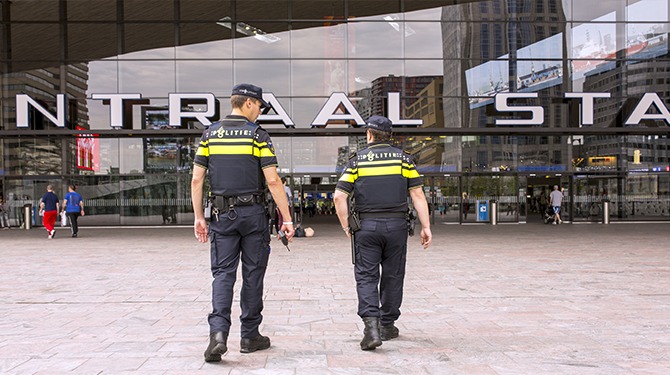 Rotterdam kondigt volledig moordverbod aan om geweldsgolf te beëindigen