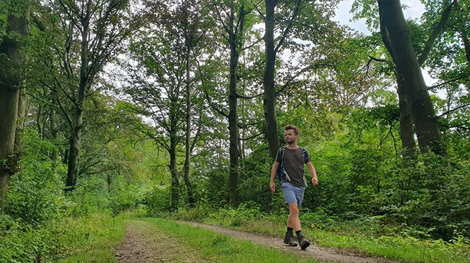 Wandelaar is per ongeluk aan het hiken