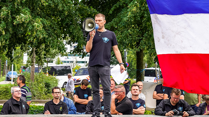 FDF presenteert alvast campagneslogan: 'We weten waar je woont'