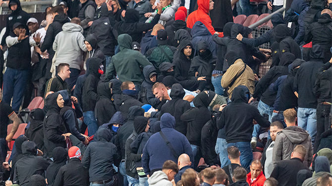 Twente nog op zoek naar nieuwe rechtsbuiten en normale fans