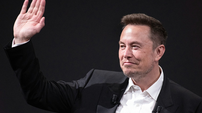 Elon Musk: ’pornonaam ‘X’ past beter bij hoe we op deze site met vrouwen omgaan’