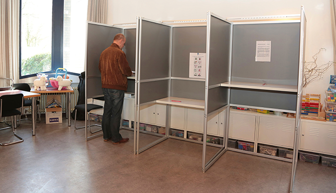 Man doet democratische plicht: achteraf concluderen dat hij verkeerde keuze heeft gemaakt