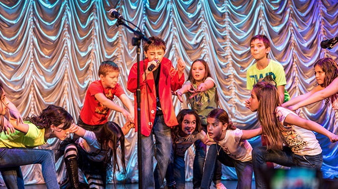 Eindmusical groep 8 uitgesteld: acteurs eisen betere arbeidsvoorwaarden