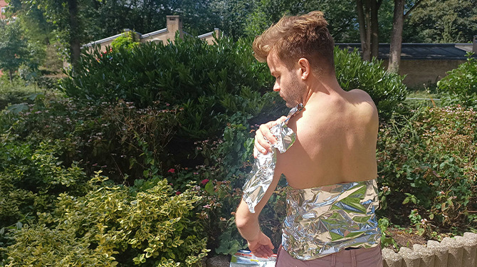 Op vakantie naar Italië? Vergeet je niet in te smeren met aluminiumfolie