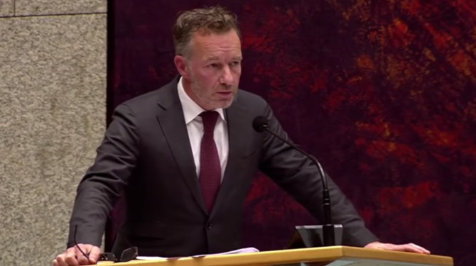 Kiezer kondigt vertrek Wybren van Haga aan