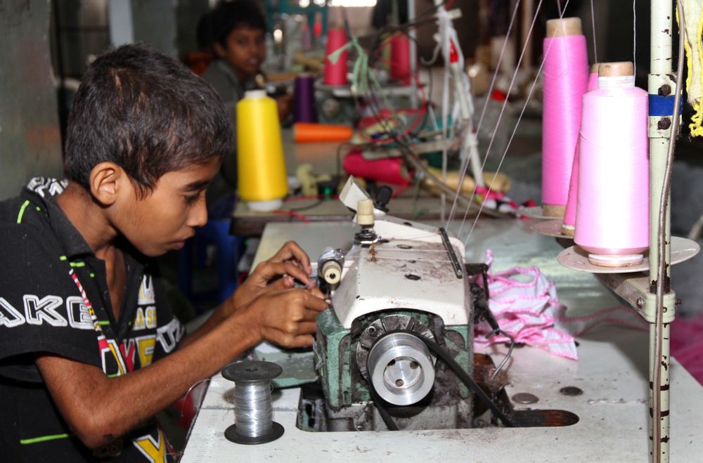 Vooruitstrevend: kinderen in Bangladesh krijgen betaald als ze naar de kinderopvang gaan