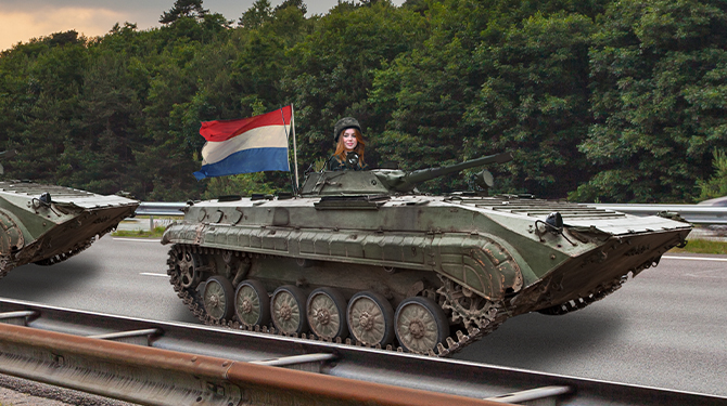 Alexia met tanks op weg naar Den Haag