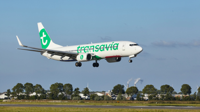 Stagiair Transavia werd gevraagd koffie te halen en ‘even dat vliegtuig aan de grond te zetten’