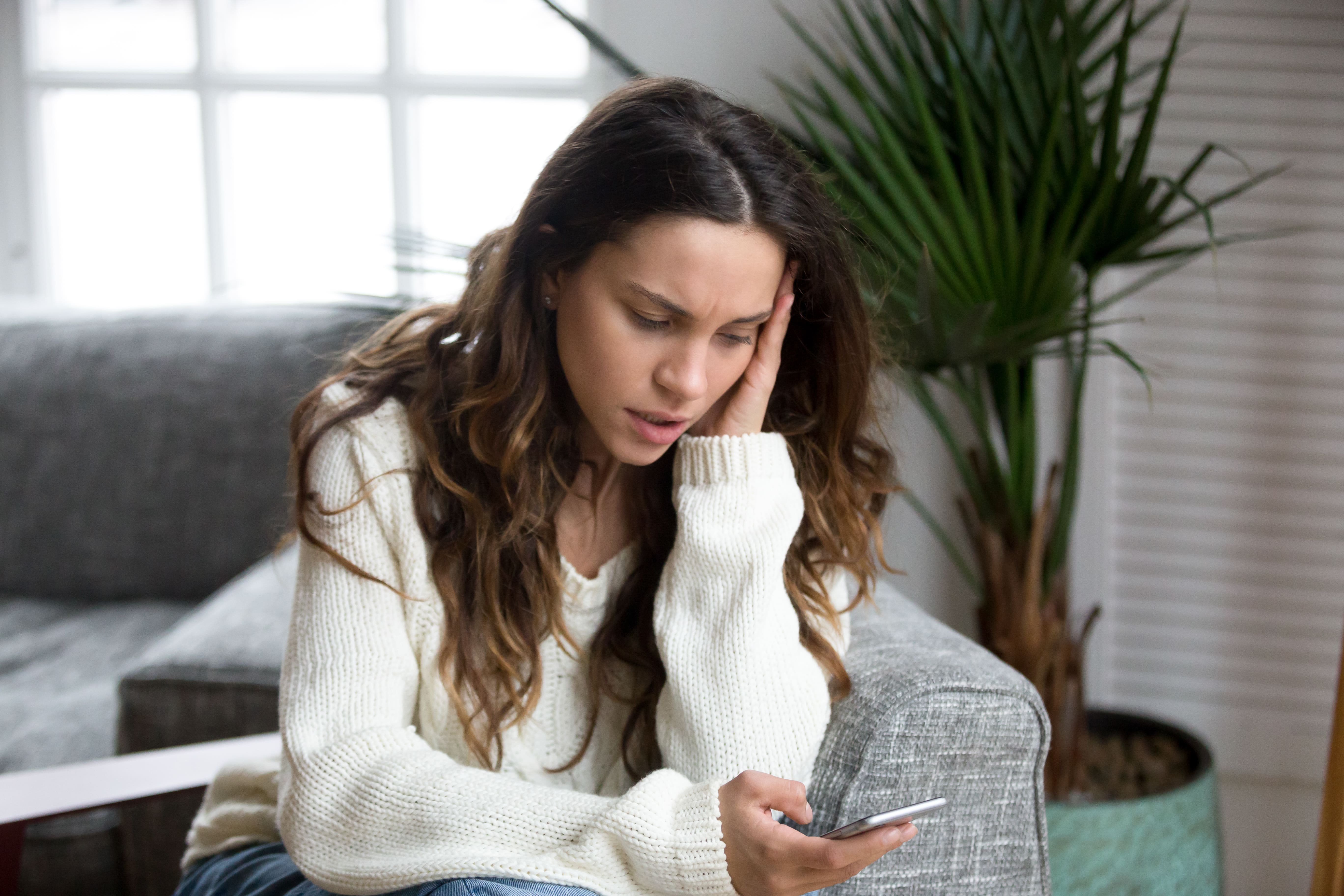Vrouw weet niet of ze met bel-angst ook bij de dokter terecht kan