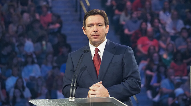 DeSantis ‘Trump zonder drama’; gaat in alle redelijkheid oproepen tot bestorming Capitool