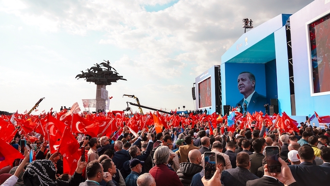 Publiek kiest voor oppositie, maar Erdogan wint dankzij 'vakjury'