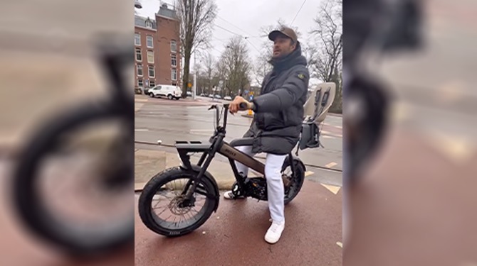 Dapper: Dave Roelvink bekende voor het oog van de natie dat hij een fatbike heeft