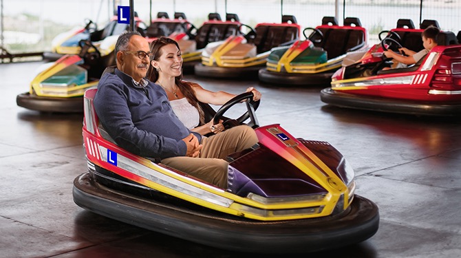 Botsauto’s op Amsterdamse kermis vanwege veiligheid uitgerust met rijinstructeur