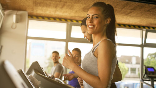 De 5 beste fitnessapparaten om op geïntimideerd te worden