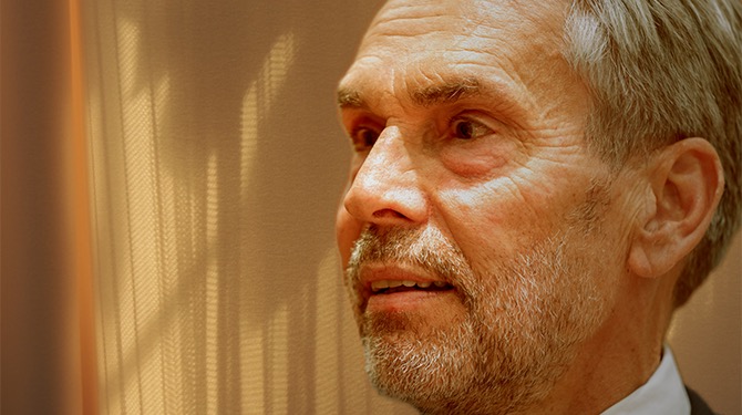 Topambtenaar Dick Schoof schrikt wakker uit nachtmerrie: ‘Ik moest totaal onvoorbereid het land regeren’